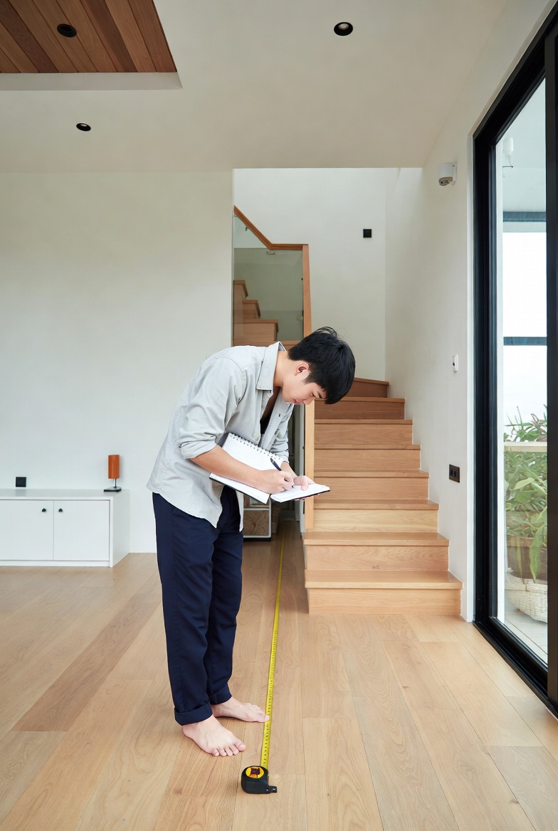 Kỹ sư khảo sát thiết kế phòng ăn tại nhà khách hàng