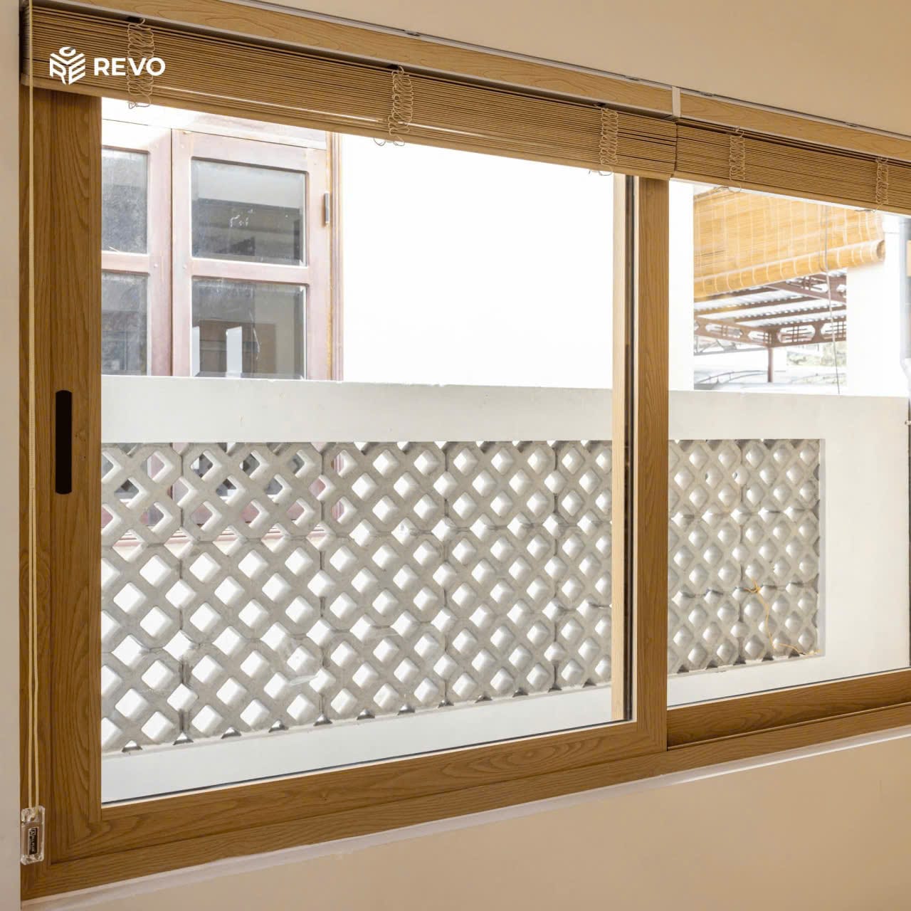 Cửa nhôm ReVo Hòn Đất