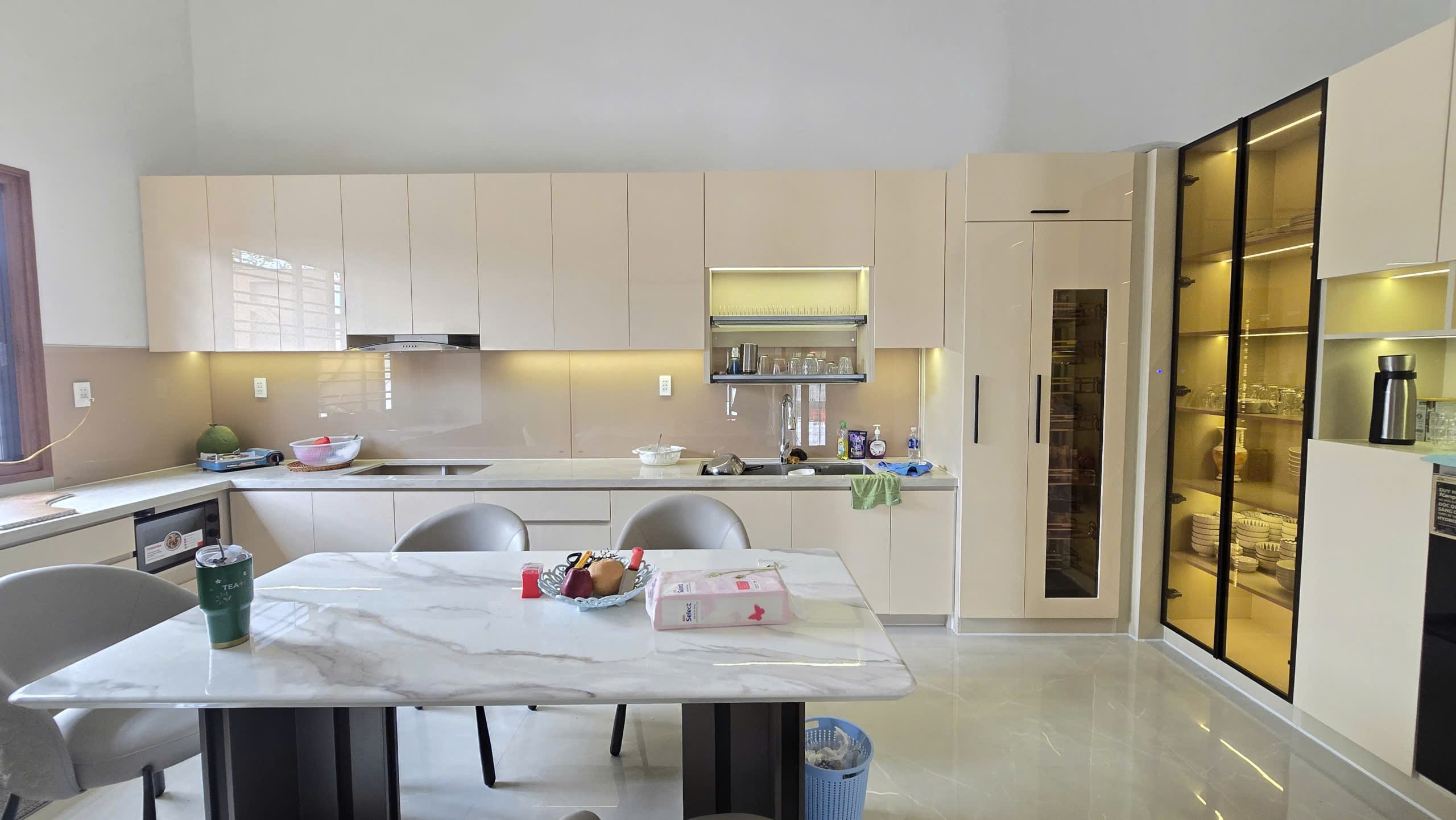 Tủ bếp nhôm kính Rạch Giá